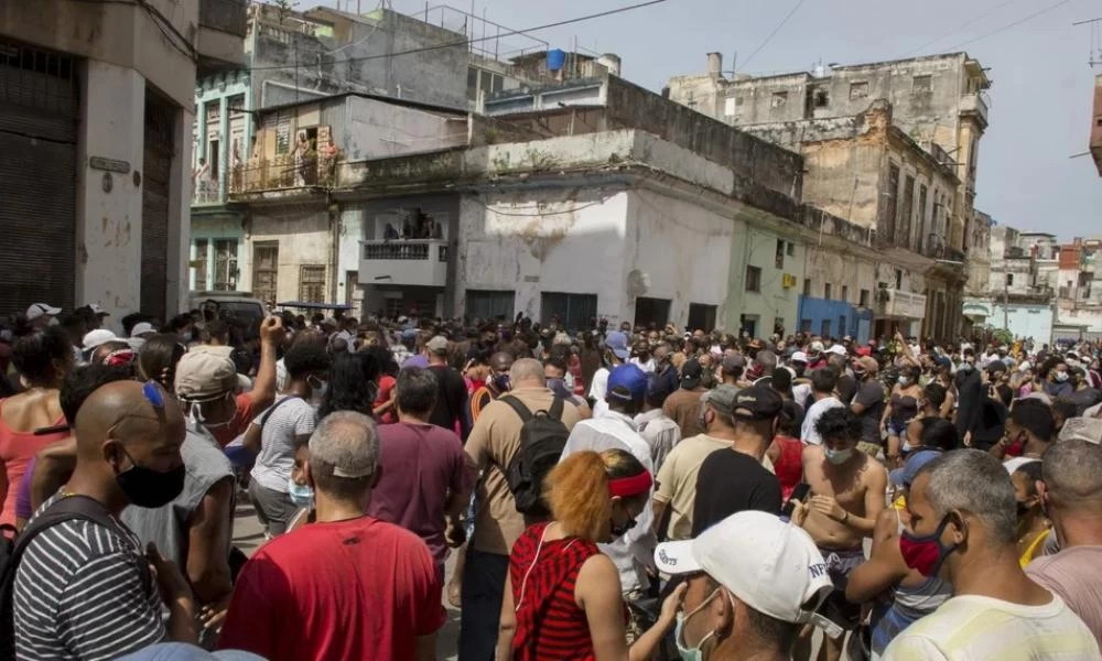 Ρωσία: Αεροσκάφη με ανθρωπιστική βοήθεια προς την Κούβα